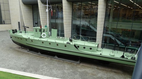 86886842787125307193